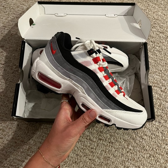 Nike Air Max 95 in Smoke Grey - Picture 9 of 12